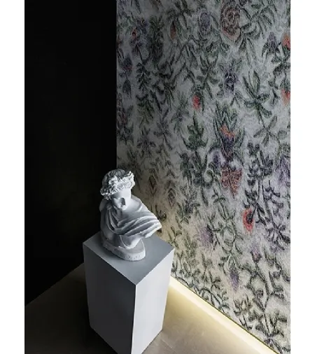 Carta da parati vinilica A Tratti con disegno floreale di Wall&Decò