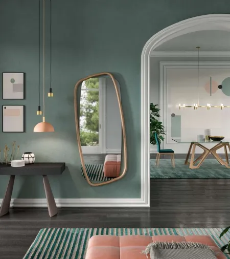 Specchio Golden Wood con cornice in legno di Rovere naturale orientabile sia in verticale che in orizzontaledi Ozzio