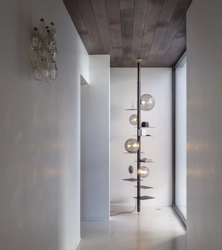 Lampada terra-soffitto Adelaide di Mogg