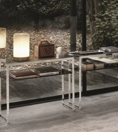Lampada da tavolo Pop in vetro sfumato bianco con base in acciaio laccato di Bontempi