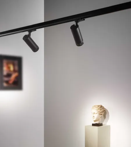 Lampada Eos faretto montato su binario di Ideal Lux