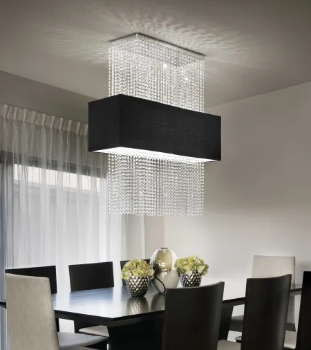 Lampada a sospensione Phoenix con paralume rivestito in tessuto ed elementi decorativi con catene di ottagoni in cristallo molato di Ideal Lux