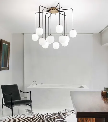 Lampada a sospensione Rhapsody in metallo con diffusori in vetro soffiato bianco acidato di Ideal Lux