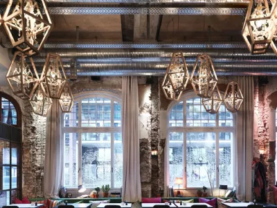 Lampada a sospensione in cristallo con struttura in legno Crystal di Mogg