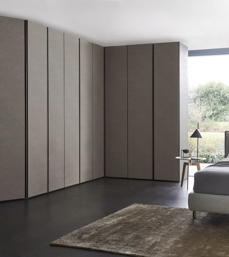 Armadio angolare Breccia con ante battenti di Sangiacomo