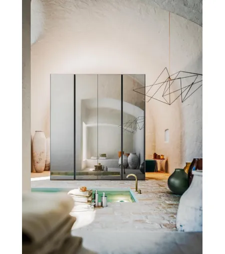 Armadio con ante battenti a specchio Go Up di Alf Da Frè