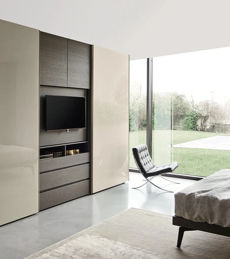 Armadio Odeon Scorrevole in laccato lucido di Sangiacomo