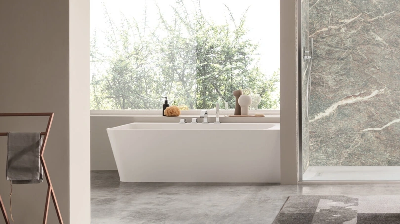 Vasca da bagno ad angolo Eden di Arcom