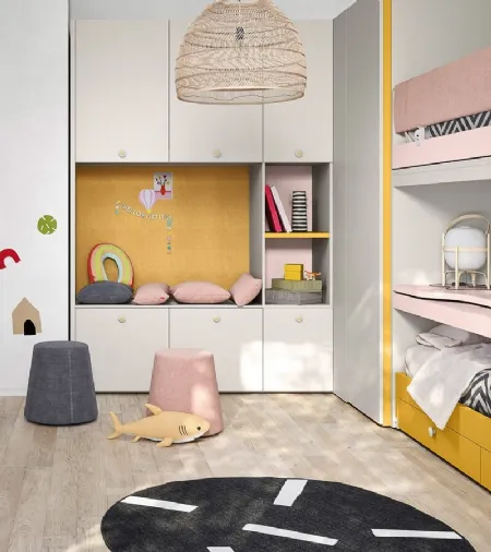 Cameretta con letti a casello e scrivania estraibile Kids space 15 di Nidi