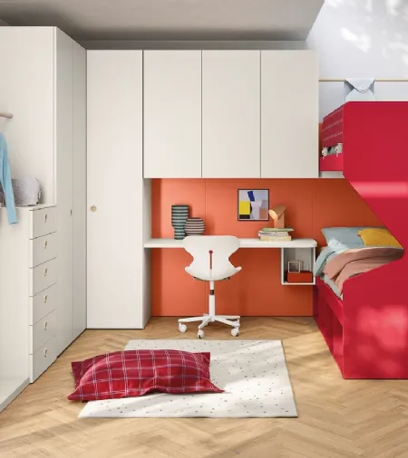 Cameretta a soppalco con scrivania Kids space 18 in melaminico di Nidi