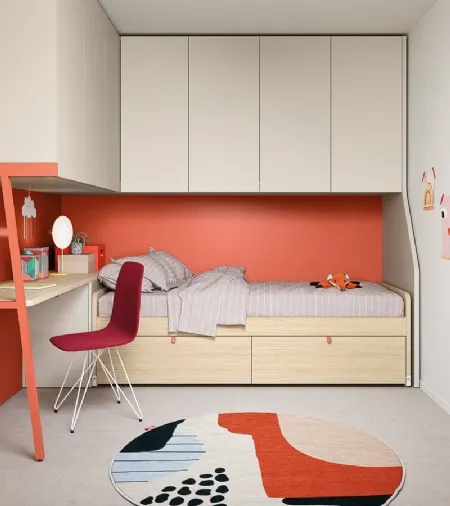 Cameretta a ponte con scrivania Kids space 26 in melaminico di Nidi