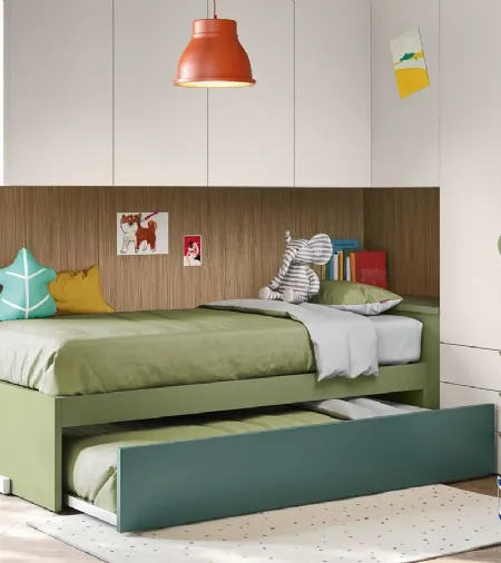 Cameretta a ponte con secondo letto estraibile Kids space 27 di Nidi