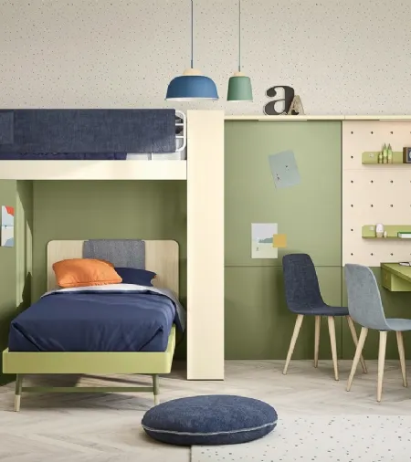 Cameretta a soppalco con scrivania Kids space 11 in melaminico di Nidi