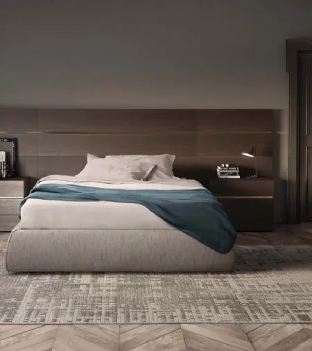Letto matrimoniale sommier in tessuto con Boiserie in legno di Pianca