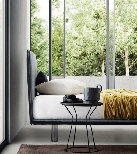 Letto Snap in tessuto con testiera di Le Comfort