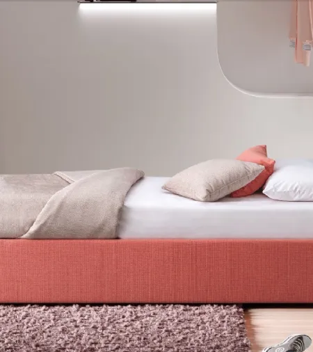 Letto Pervinca in tessuto con letto estraibile di Le Comfort