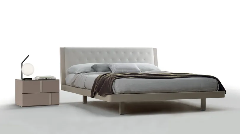 Letto con testiera Smeraldo di Tagliabue Mobili