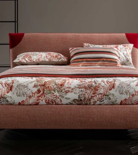 Letto in tessuto con testiera Soul Licony di Altrenotti