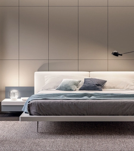 Letto Giulietta con testiera in ecopelle di Tagliabue Mobili