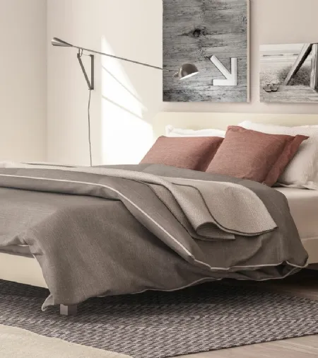Letto matrimoniale con testiera in laccato opaco Matrix di Tagliabue Mobili