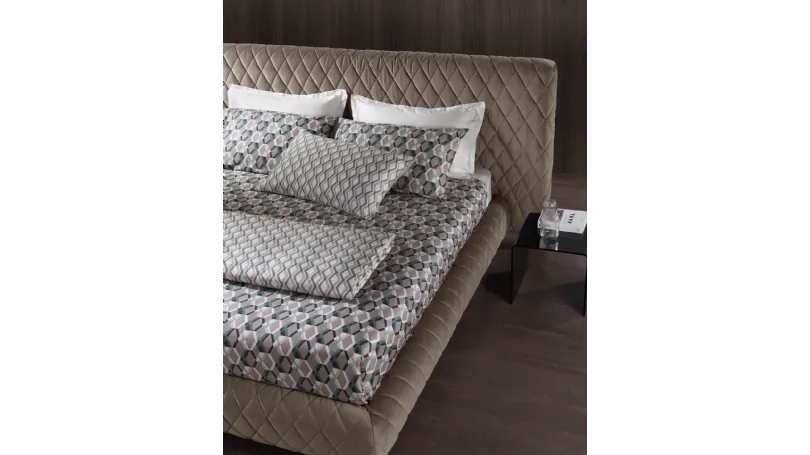 Letto in tessuto trapuntato con box contenitore Why Not Canto di Altrenotti