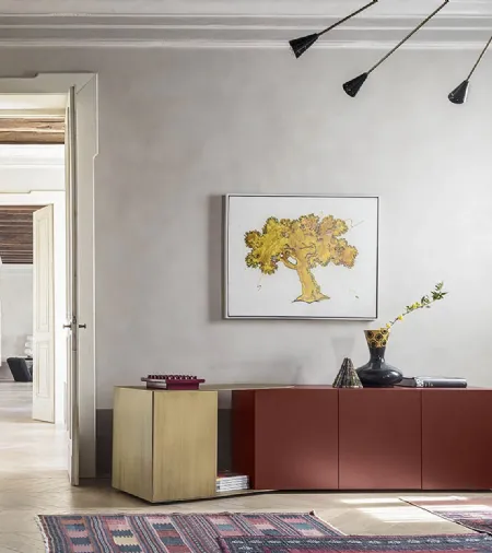 Madia in MDF laccato con elemento in metallo orientabile Partout Sideboard di Mogg