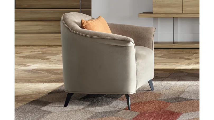 Poltroncina Caroline in tessuto di Le Comfort