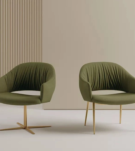 Poltroncina Nova in tessuto imbottito di Bontempi