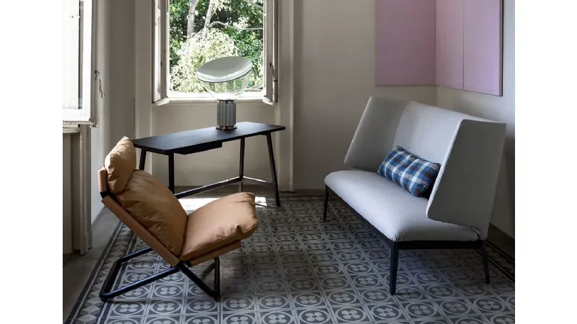 Divano lineare Hugh Love Seat high version di Arflex
