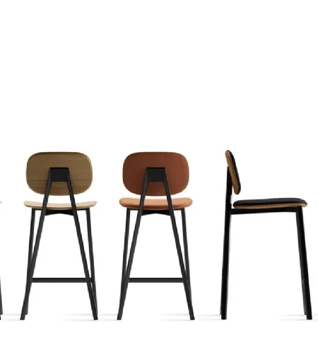 Sgabello Tata 6 SG con struttura in acciaio e seduta disponibile in varie finiture di Pointhouse
