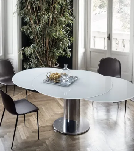 Sedia Seventy rivestita in cuoio con struttura in acciaio laccato di Bontempi