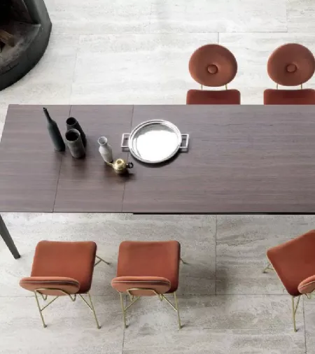 Tavolo allungabile Echo IN con top in melaminico effetto legno di Bontempi
