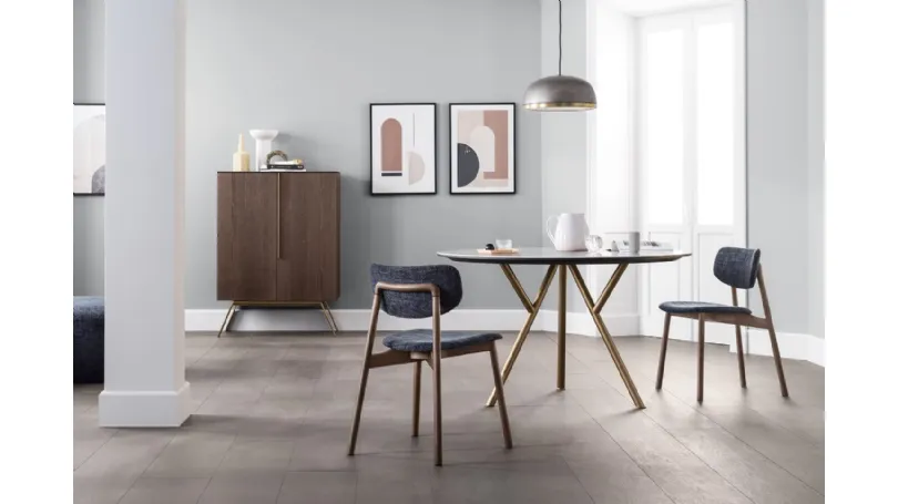 Tavolo rotondo Sunny con top in marmo Bianco di Carrara e gambe in metallo di Novamobili