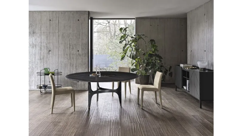 Tavolo Universe Rotondo con top in Rovere Carbone impiallacciato di Bontempi