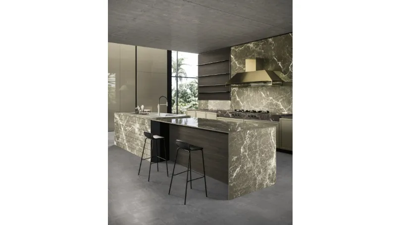 Cucina Moderna con isola Frame 04 in laccato e gres di Snaidero