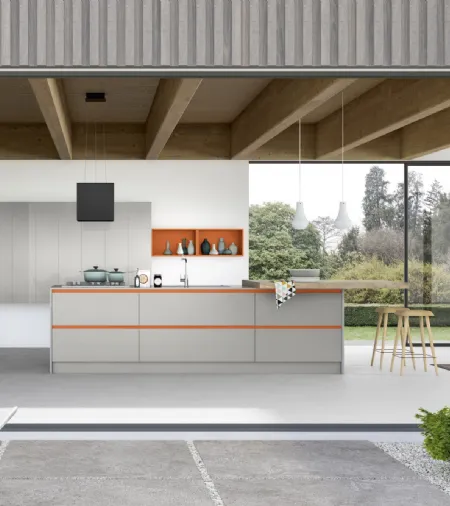 Cucina Moderna con isola Gloss composizione 03 di Essebi